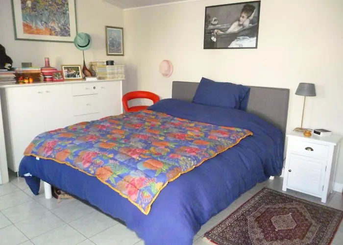 Bed & Breakfast Leduc 3*