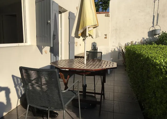 Leduc Bed & Breakfast 3*